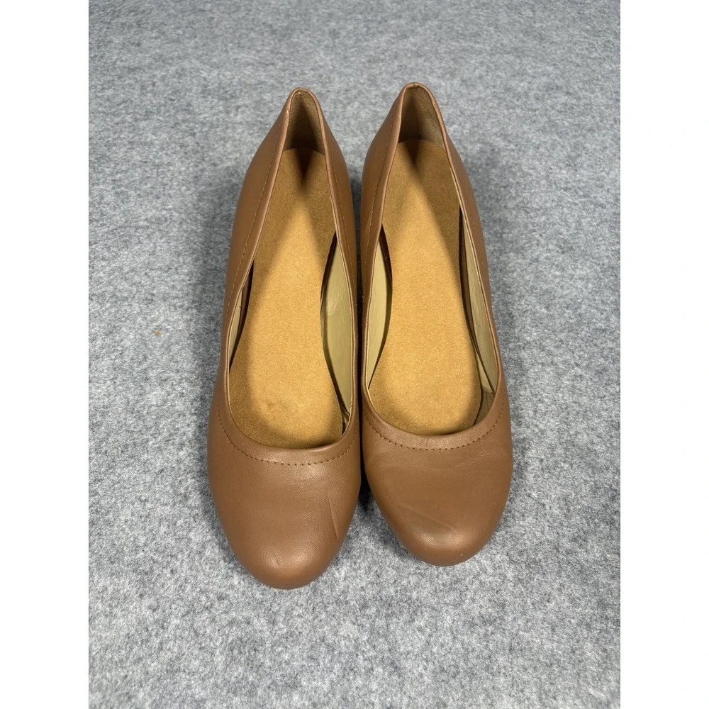 Naturalizer Round Toe Wedge Pumps 8.5 M Tan Leather Comfort Office Shoe‎